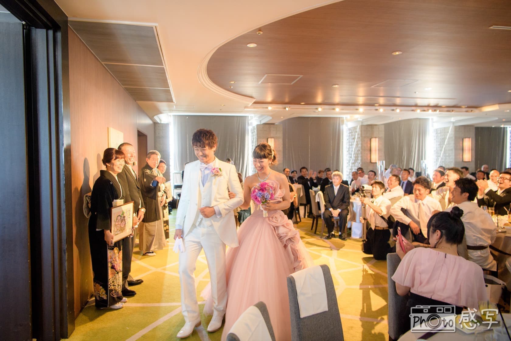 結婚式の出張撮影　ランドマークスクエアトーキョー　カラードレス　ウエディングフォト